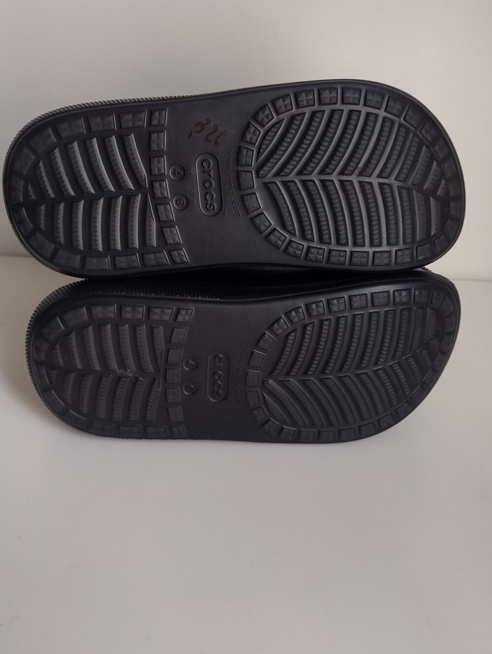 Crocs Unisex-Adult Classic Crush Rain Boots - Picture 8 of 9